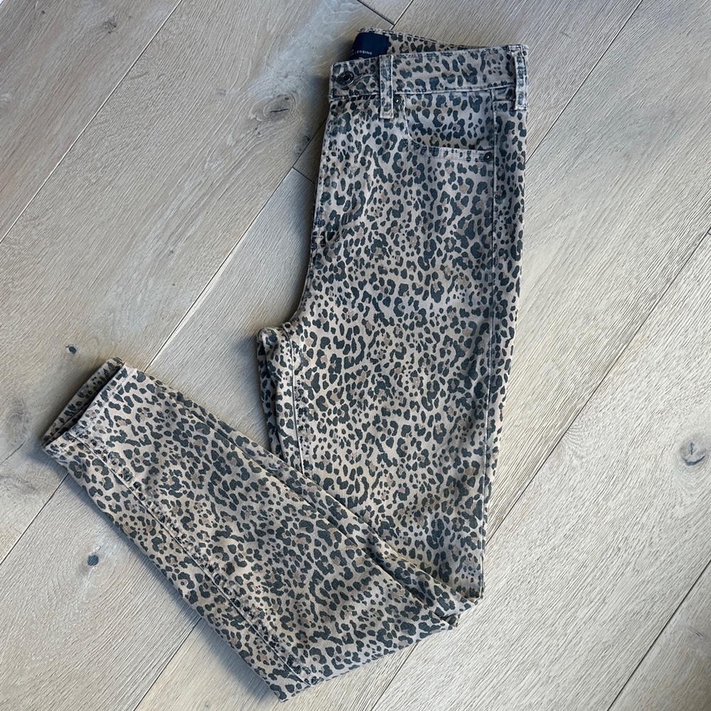 GAP Tan Leopard Print High Rise jeans